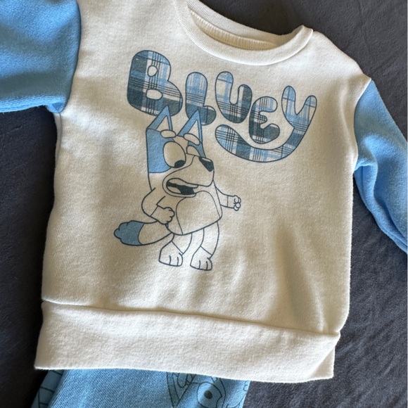 Bluey Graphic Sweatshirt and Pants Set 3-6m - Picture 1 of 4